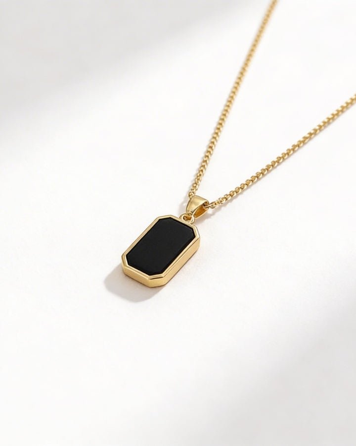 Vesper Rectangle Pendant Necklace - Onyxelle