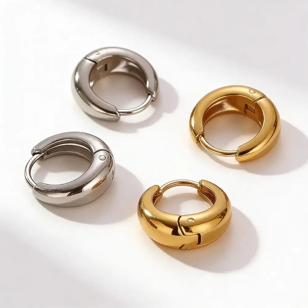 Aurelia Curved Minimalist Earrings - Onyxelle