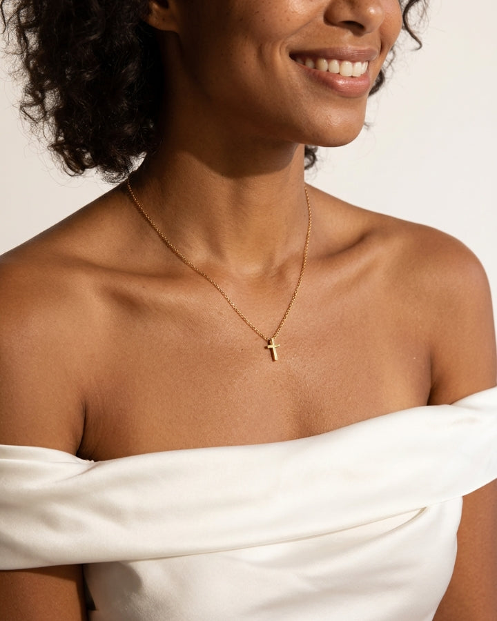 Ivy Cross Pendant Necklace