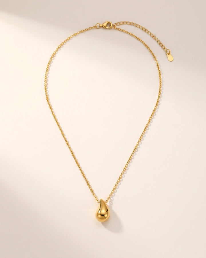 Wren Teardrop Necklace
