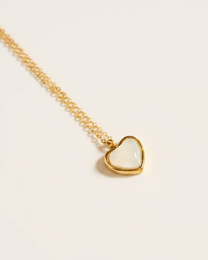 Sabine Heart Agate Necklace - Onyxelle