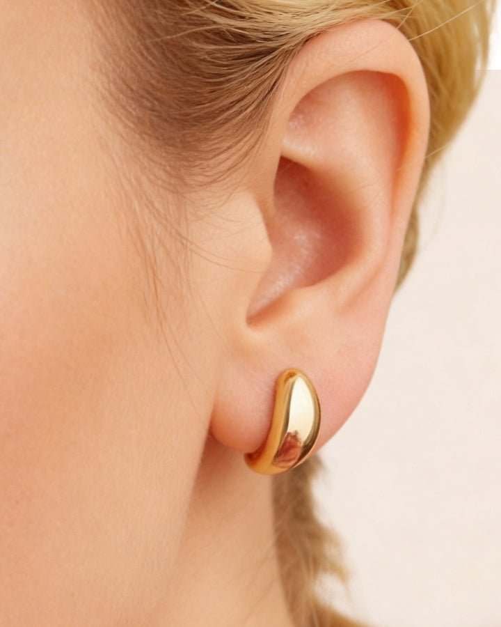 Eden Dome Stud Earrings - Onyxelle