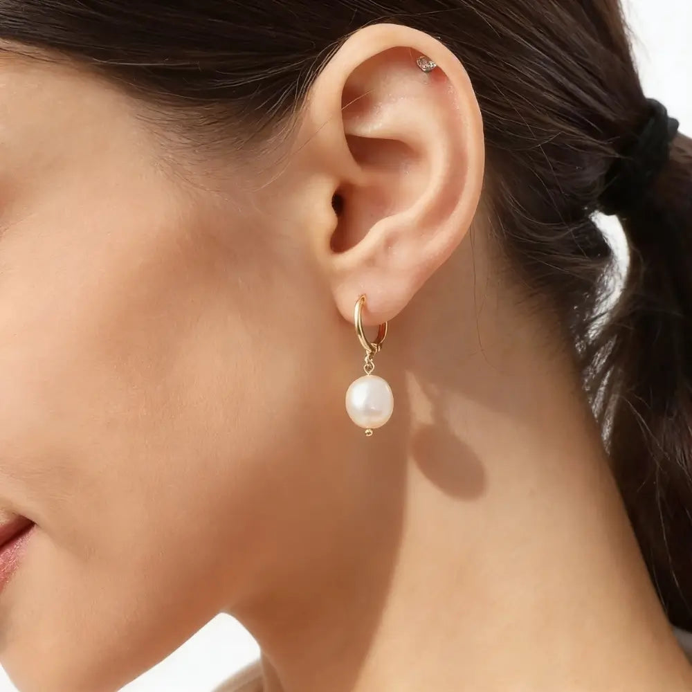 Alméra Pearl Drop Earrings