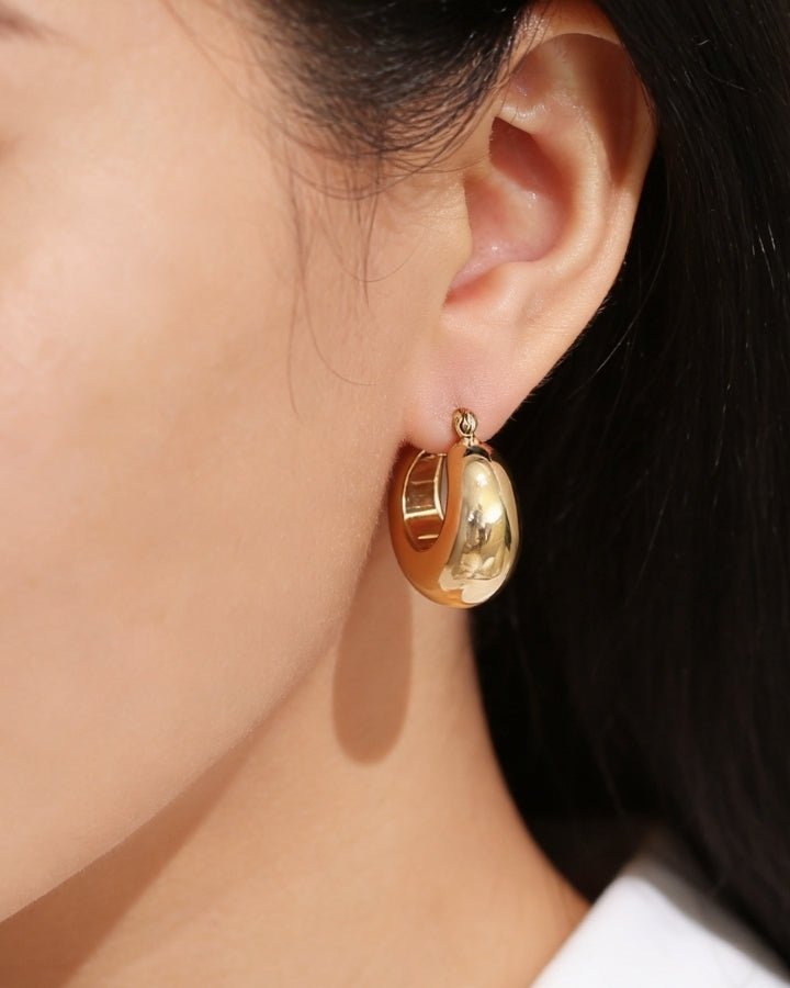 Vega Chunky Hoop Earrings - Onyxelle