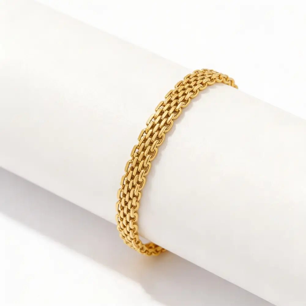 Seralya Bracelet Stack detail — delicate stacked gold bracelets, hypoallergenic