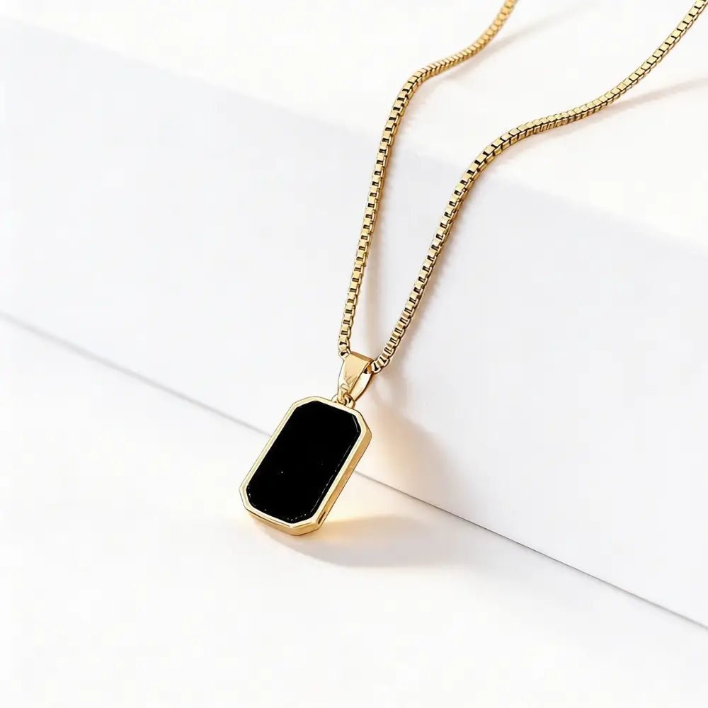 Vesper Rectangle Pendant Necklace - Onyxelle