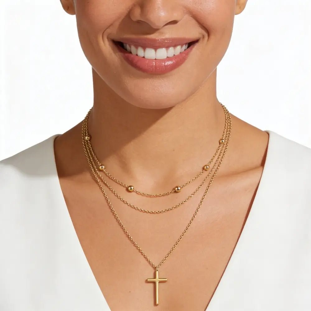 Elara Cross Layered Necklace - Onyxelle