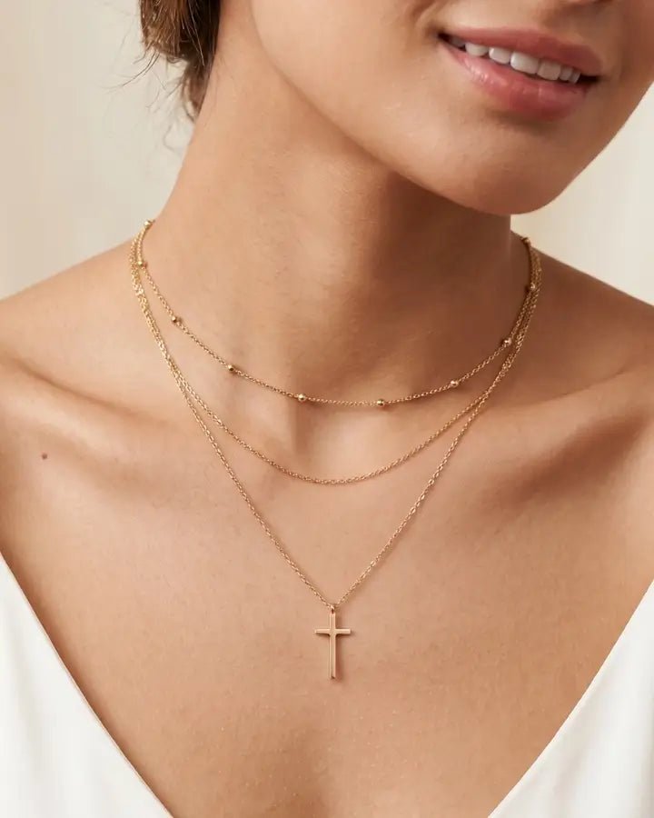 Elara Cross Layered Necklace - Onyxelle
