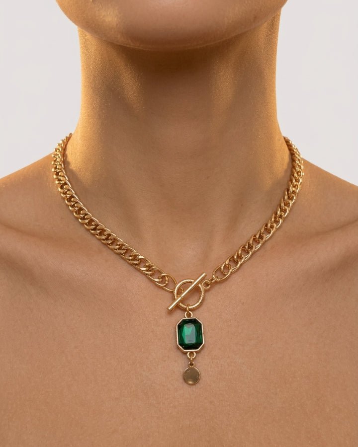 Esmera Green Pendant Necklace - Onyxelle