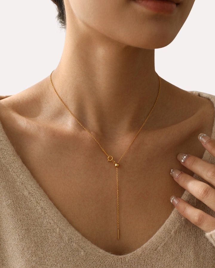 Vela Curved Bar Necklace - Onyxelle