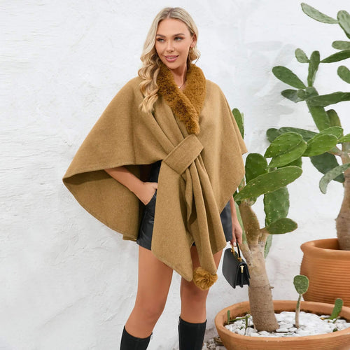 Cape Poncho à Col Fausse Fourrure Léna