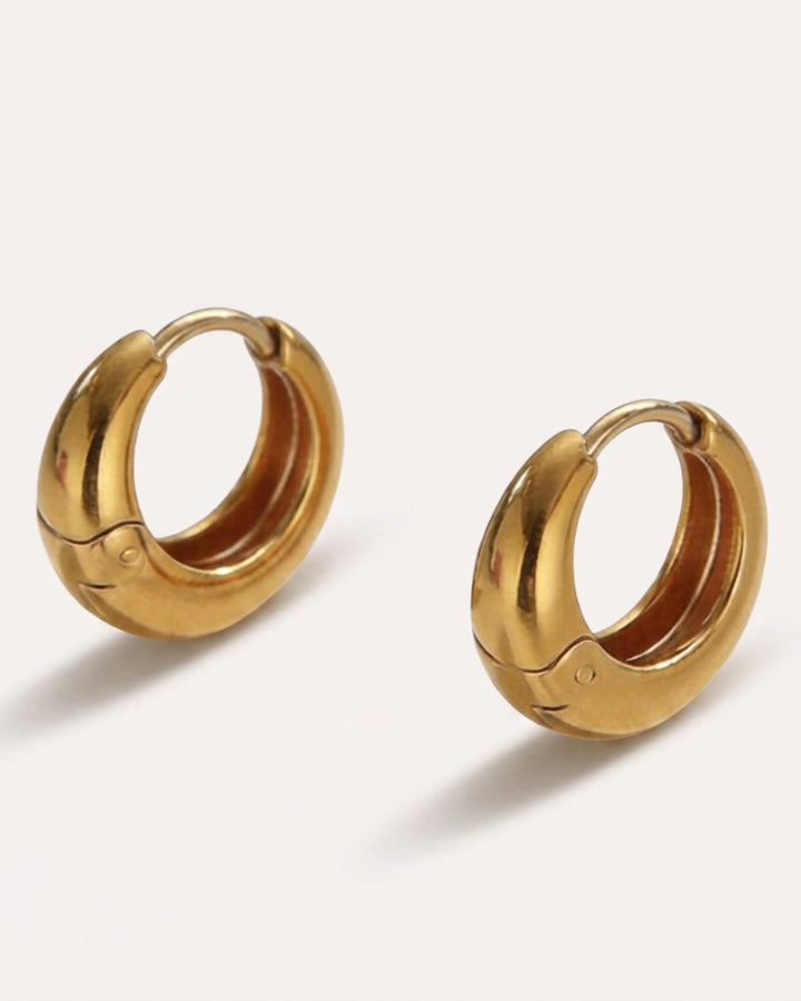 Aurelia Curved Minimalist Earrings