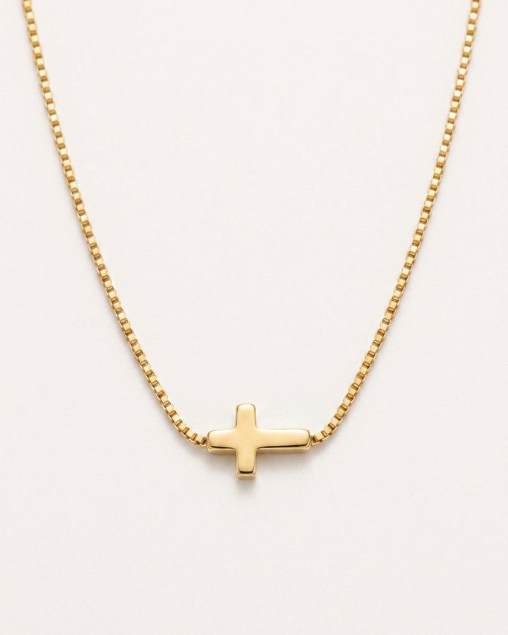 Liora Cross Pendant Necklace - Onyxelle