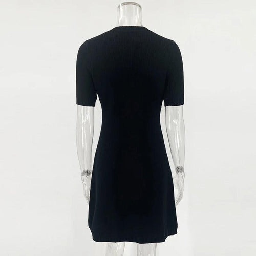 Robe Courte en Maille Côtelée Victoire