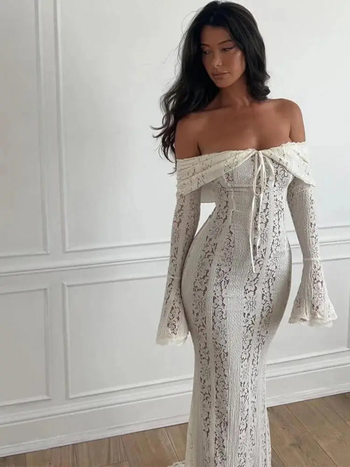 Robe Longue en Dentelle Épaules Dénudées Laetitia