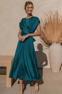 Robe longue fluide ceinturée à manches courtes Eliane - Vert / XS