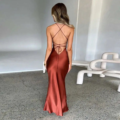 Robe Longue Satinée Dos Nu Sixtine