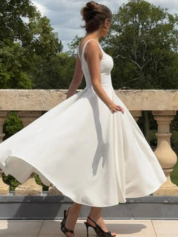 Robe Midi à Encolure Carrée Thaïs