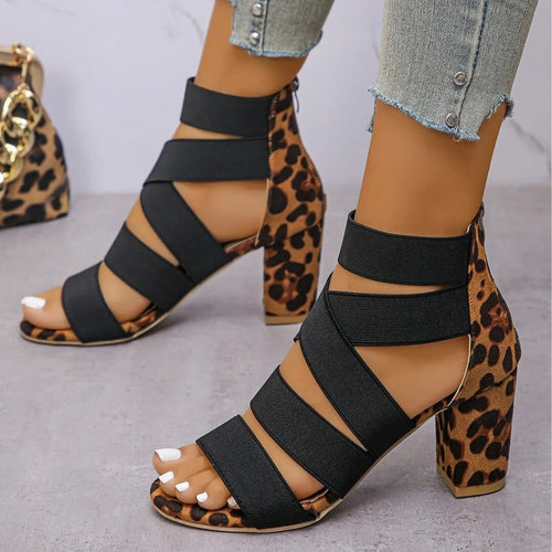 Sandales à talon bloc et brides élastiques Lynaya